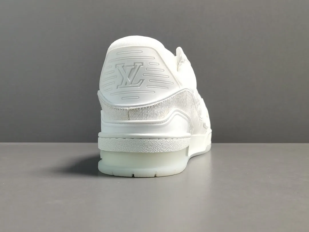 Chic LOUIS TRAINER VUITTON SNEAKER Risk-free returns LV