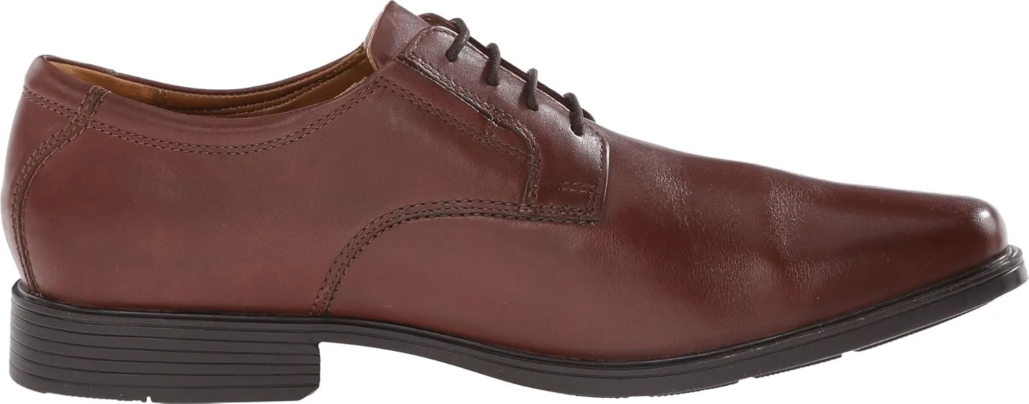 Clarks Men's Tilden Plain Oxford