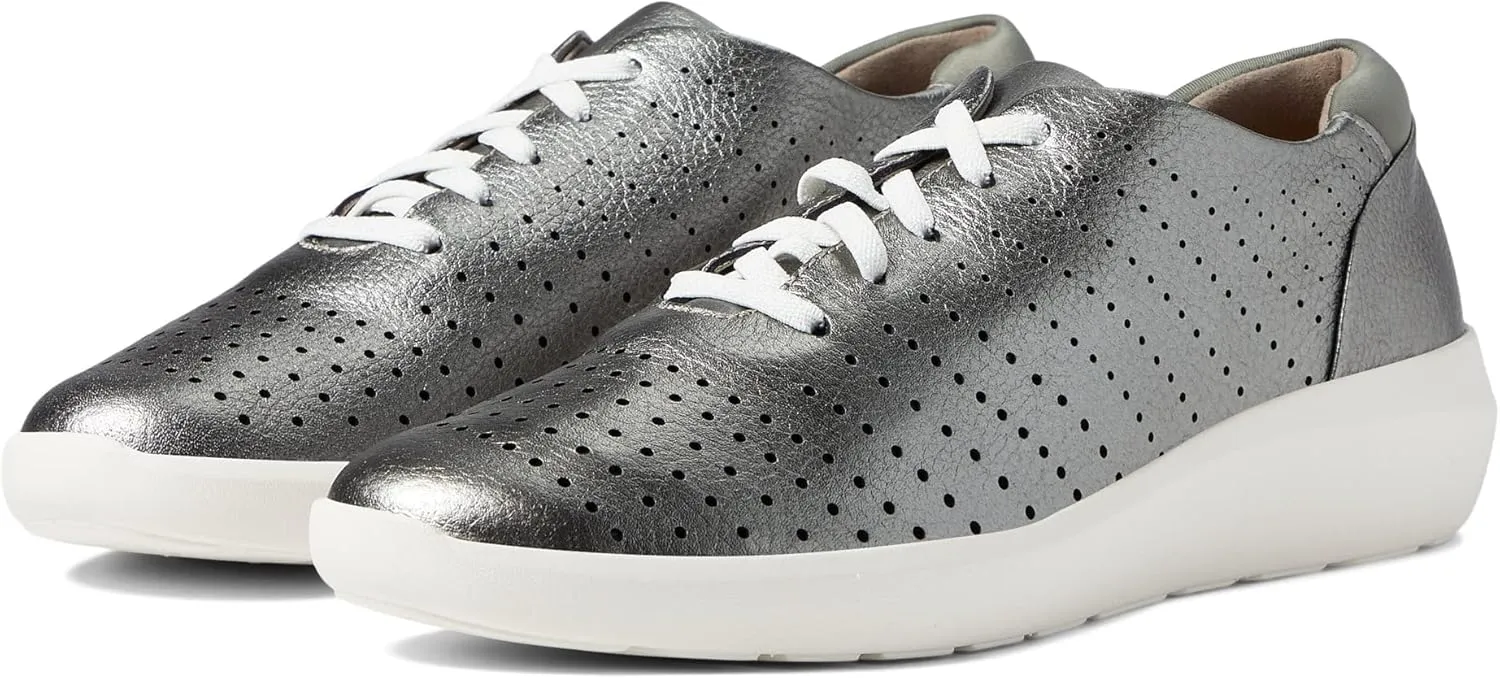 Clarks Women's Kayleigh Aster Oxford