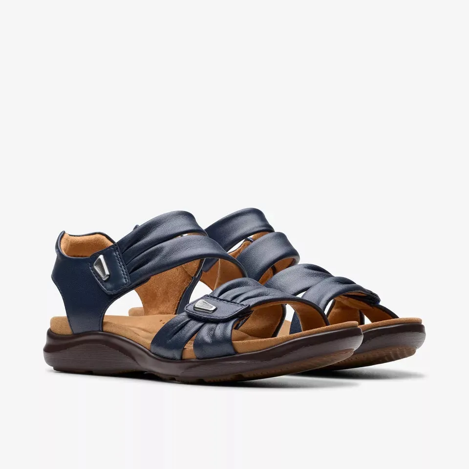 Clarks Women's Kitly Ave Navy Leather 26177305