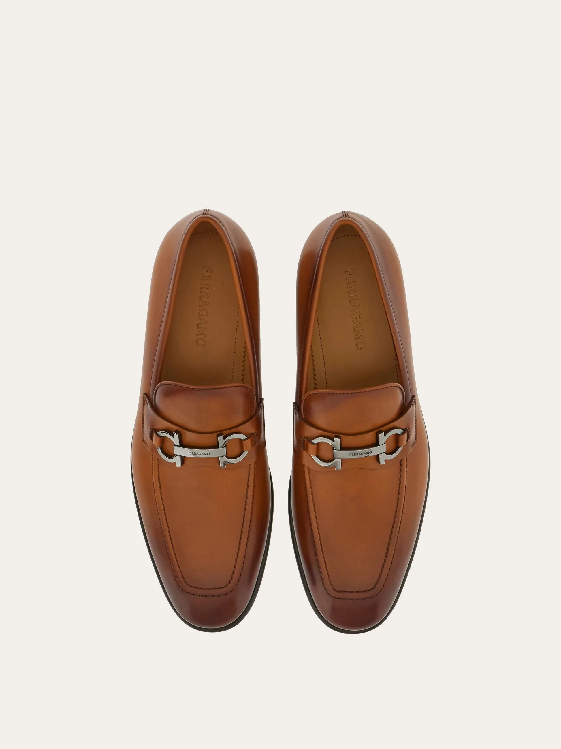 Foster in New Vicuna