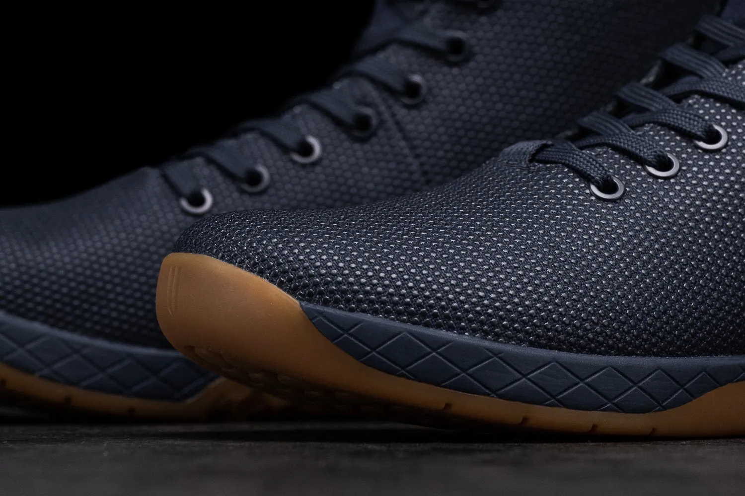 HIGH-TOP NAVY GUM TRAINER (WOMEN'S)