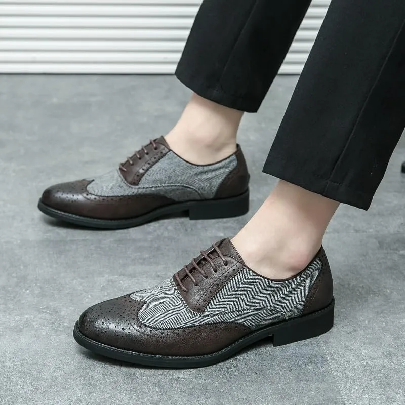 Men's Classic Formal Oxfords Fashion Classic Carved Lace Up Leather Low Heels Dress Shoes for Business Formal Daily Walking