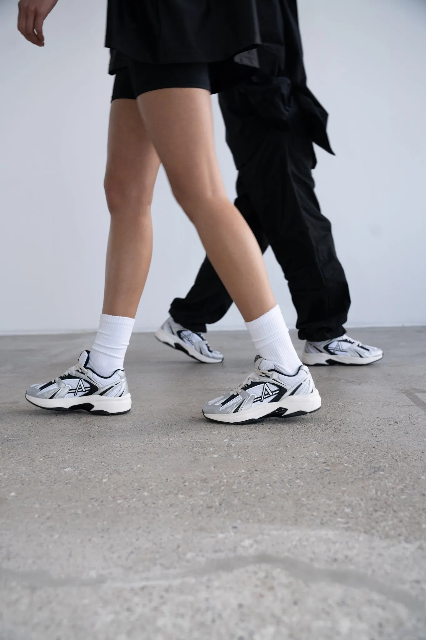 Oserra | Silver Black | Women