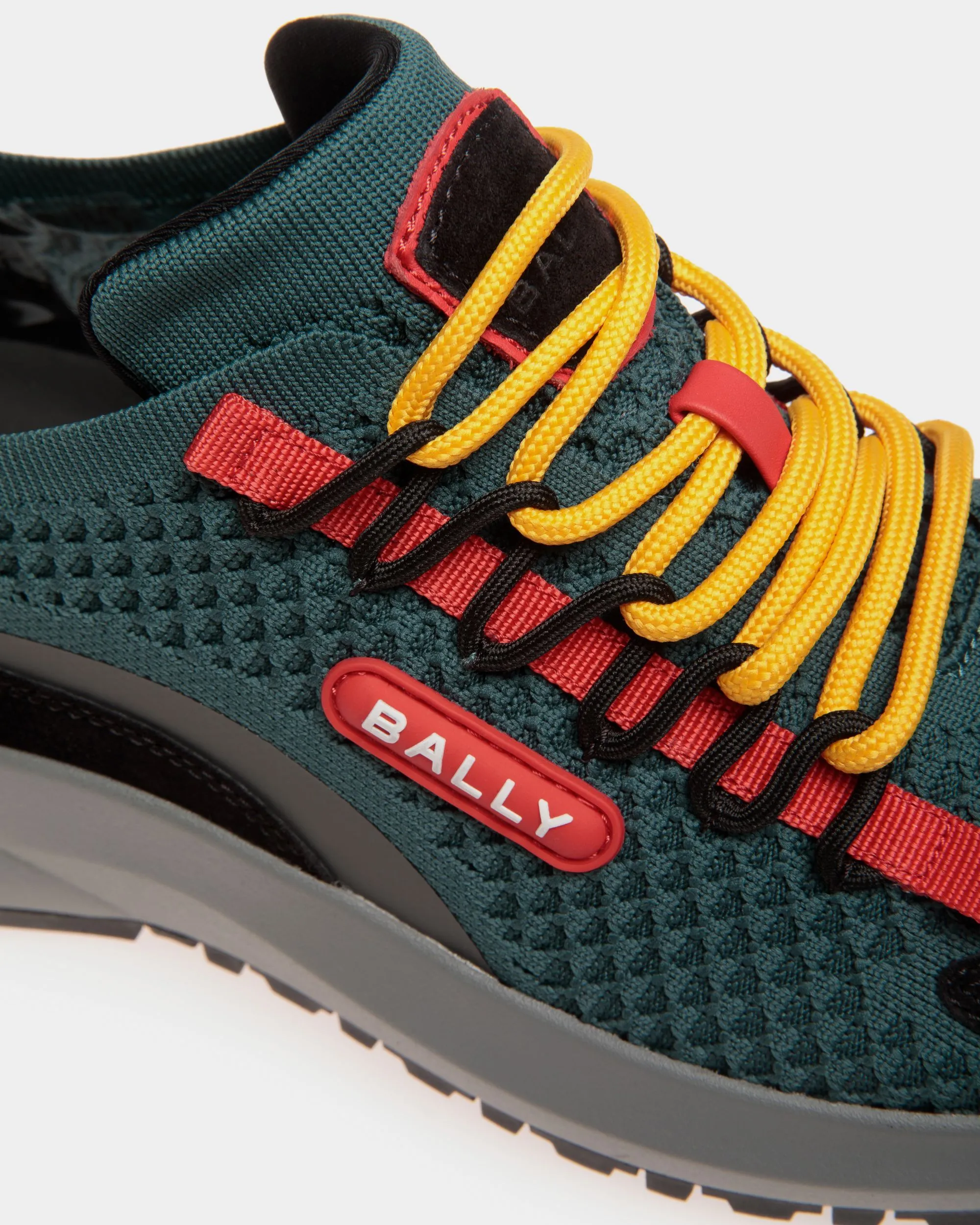 Outline Sneaker in Knit