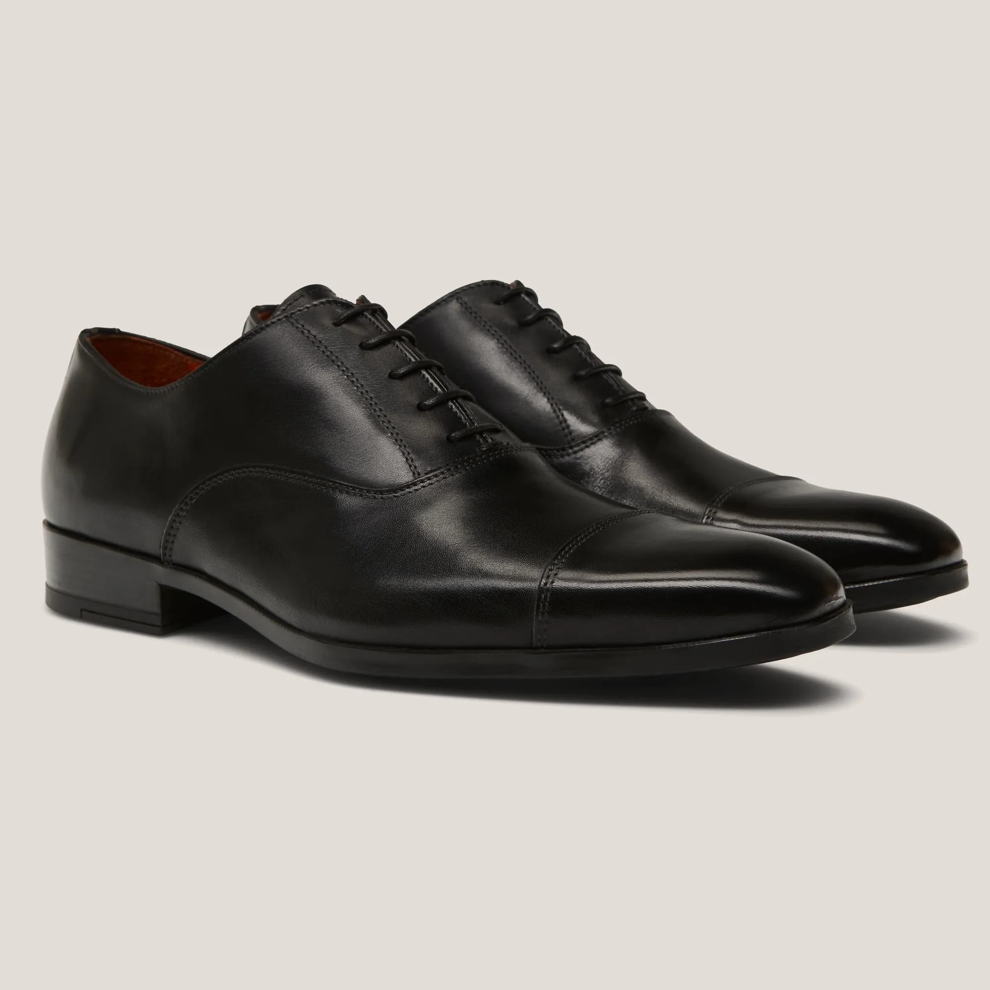 Oxford24 - Black Leather - Cap Toe Oxfords