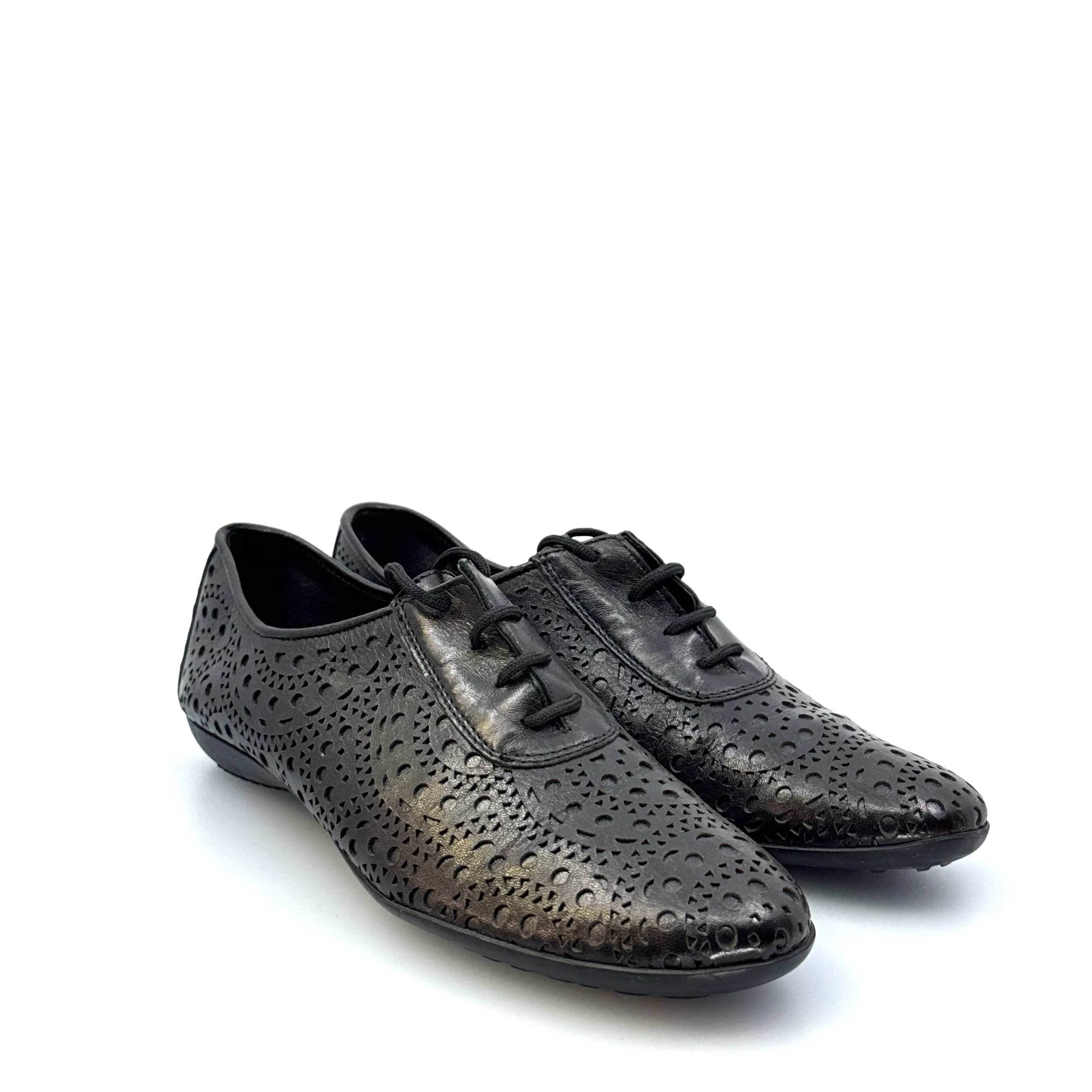 Sesto Meucci Women's Betka Laser-Cut Oxford Sneakers - Size 5M - Black