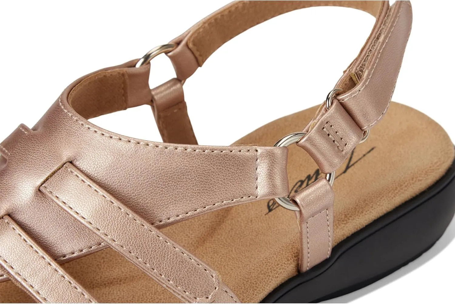 Trotters Women's Ria Flat Sandal